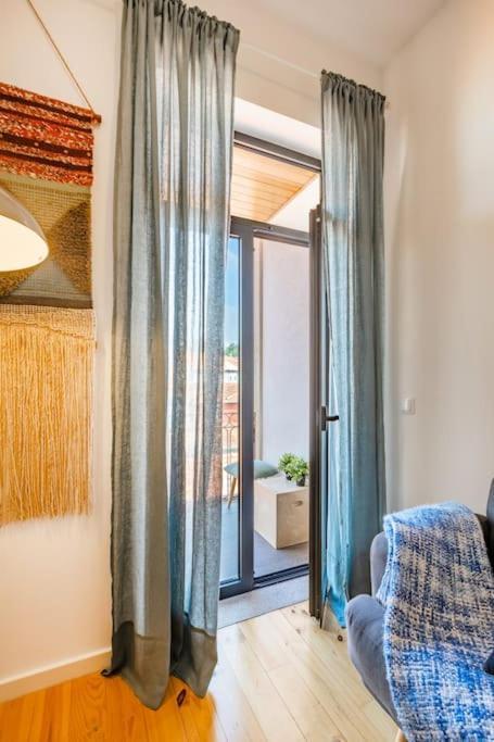 Apartment Balcony Views Porto